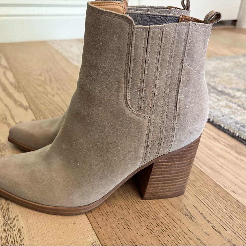 Marc Fisher Women's Beige Heeled Boots